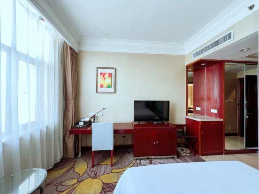 Qingdao Blue Horizon Hotel Licang Экстерьер фото