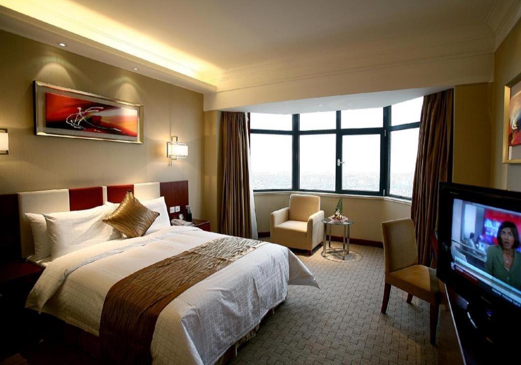 Qingdao Blue Horizon Hotel Licang Экстерьер фото