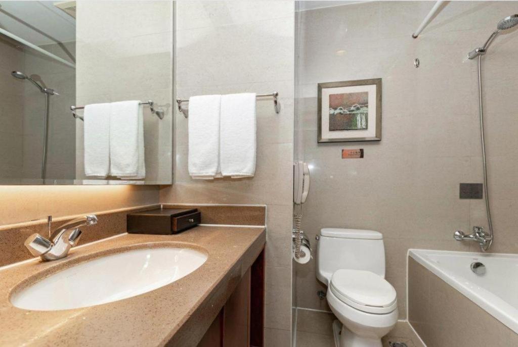 Qingdao Blue Horizon Hotel Licang Экстерьер фото