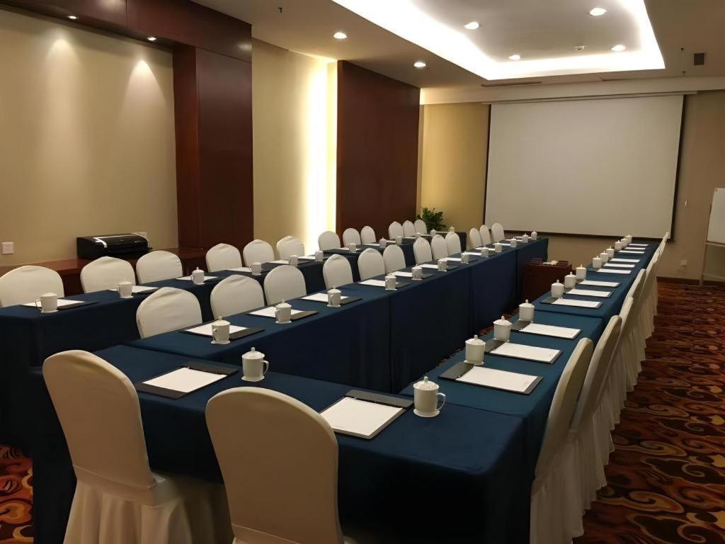 Qingdao Blue Horizon Hotel Licang Экстерьер фото